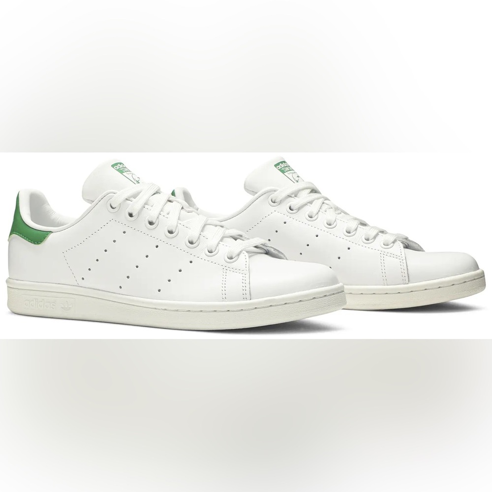 NWOB Adidas Wmns Stan Smith 'White Green
Size 8